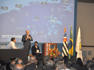 Geraldo Alckmin, abordou o tema “Como vejo a retomada de investimentos no meu estado e no meu país?”