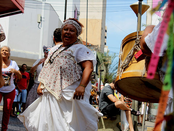 Leia mais sobre o artigo ITU: Cia. Cênica apresenta espetáculo que homenageia o samba paulista