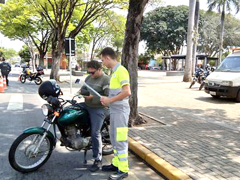 Leia mais sobre o artigo Sexta, dia 11, tem campanha “Motociclista na Via” em Salto