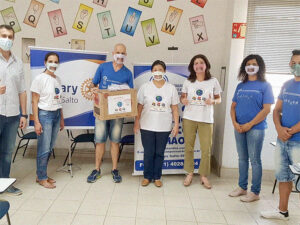 Máscaras doadas em ação social do Rotary permitirá melhor comunicação com os surdos durante a pandemia