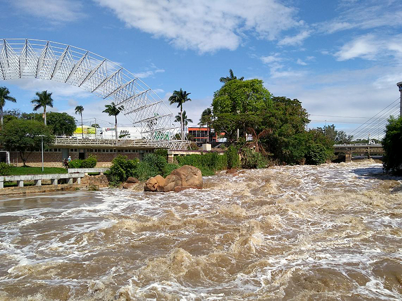 Leia mais sobre o artigo Defesa Civil alerta sobre o aumento do nível do rio Tietê
