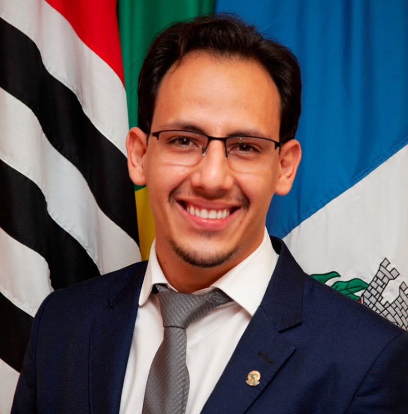 Leia mais sobre o artigo Vinicius Saudino oficializa sua pré-candidatura a deputado federal