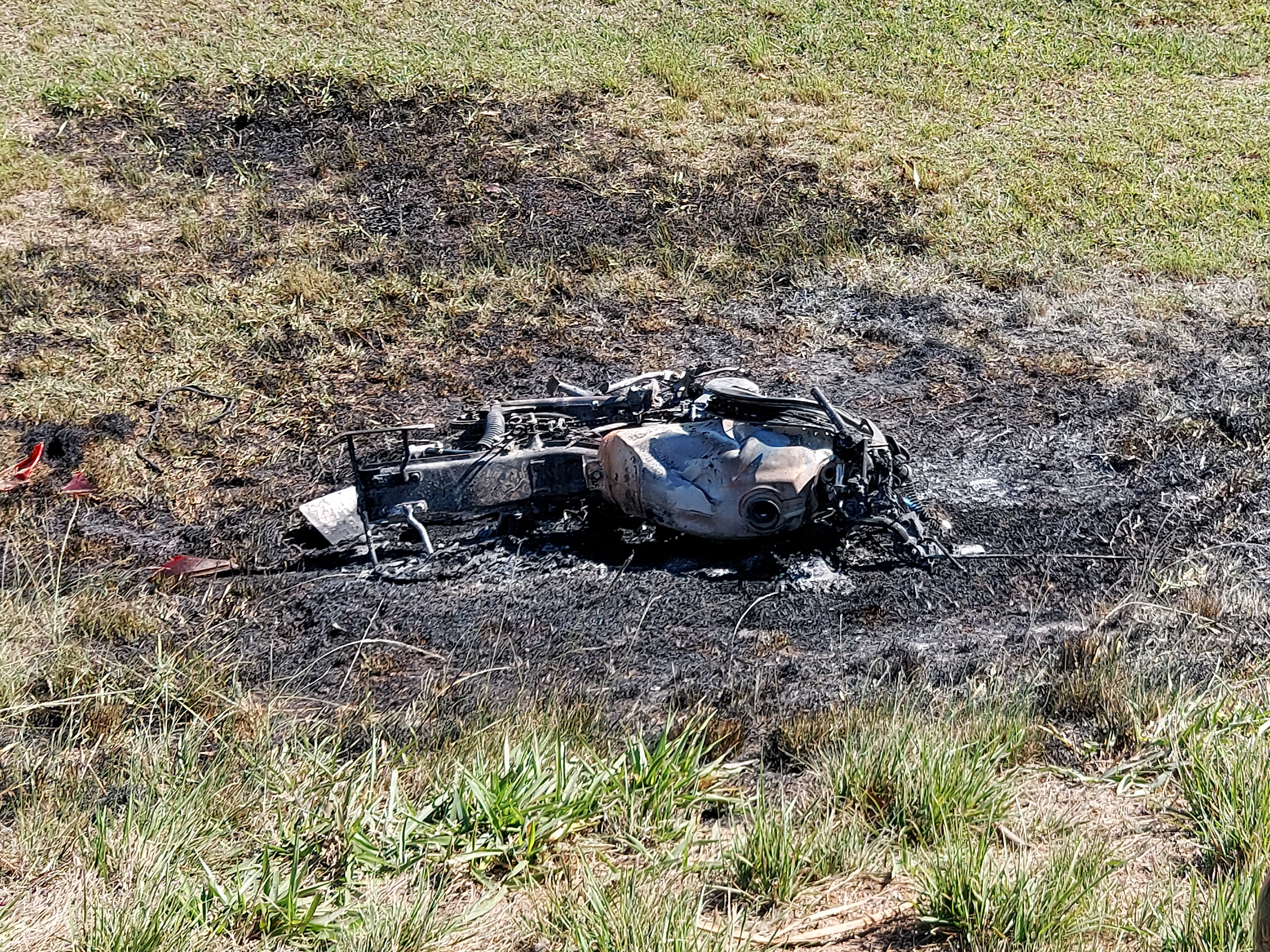Leia mais sobre o artigo Morre condutor da moto que pegou fogo após ser atingida por carro