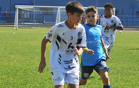 Leia mais sobre o artigo Equipes Ska Brasil e Rio Branco empatam em Salto pelo Sub-11